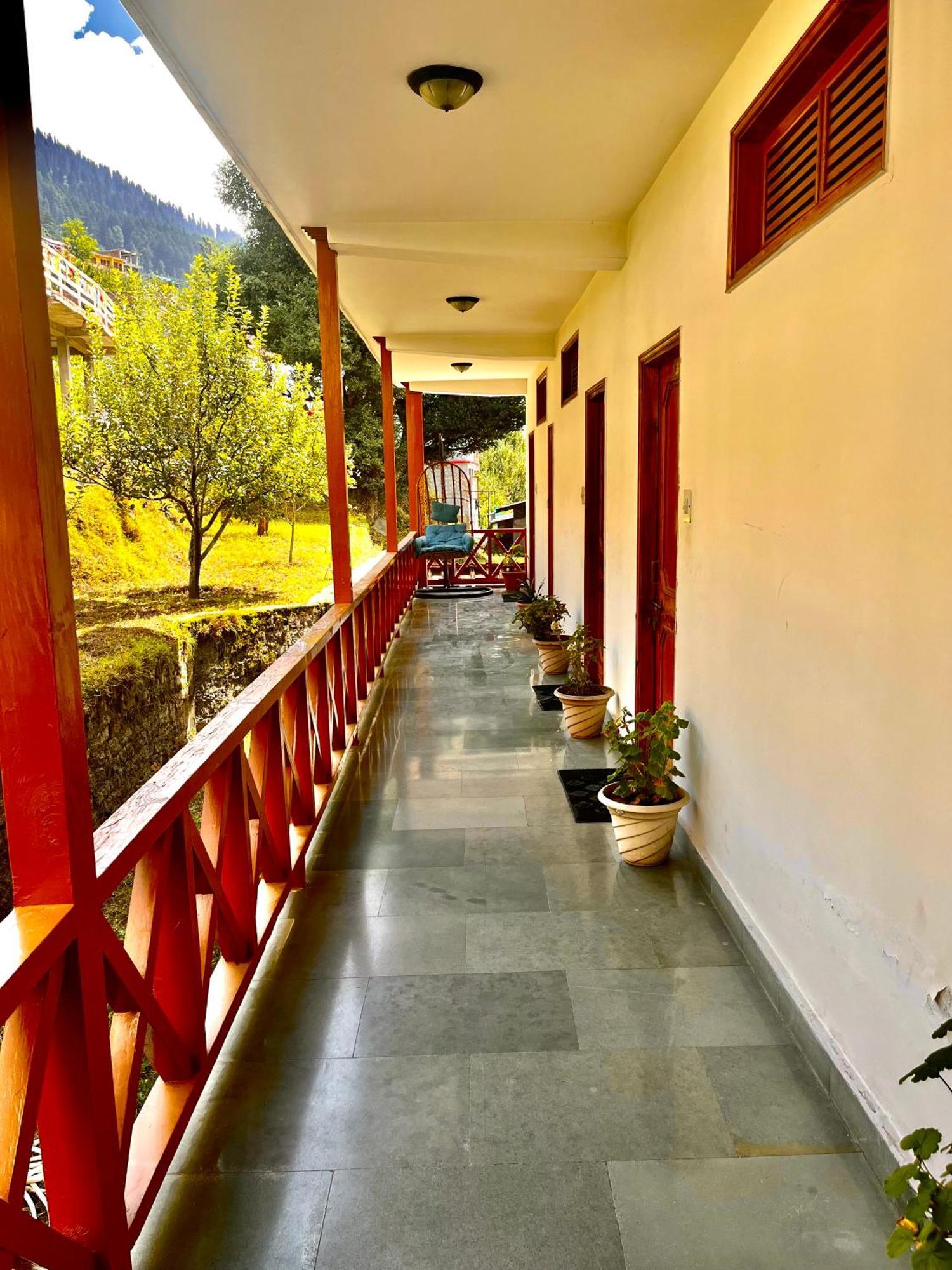 Sita Hotel & Cottage, Manali - A Boutique Wellness Hotel Manāli Exterior foto
